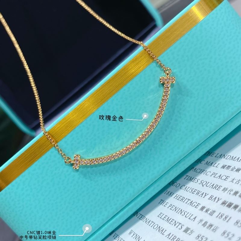 T*f*ny necklaces